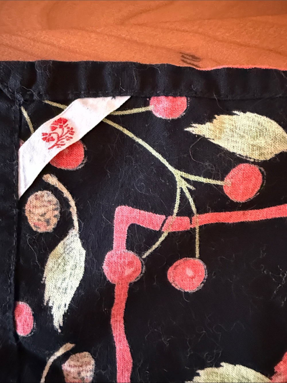 April Cornell holiday cardinal placemats with matching napkins - Picture 9 of 12